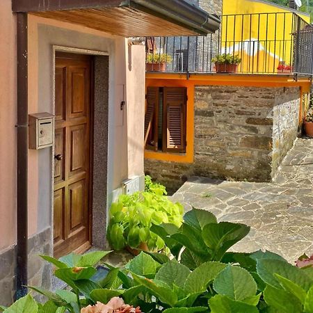 La Casetta Rosa Rocchetta di Vara Εξωτερικό φωτογραφία