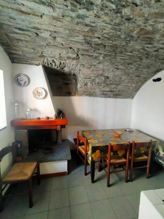 La Casetta Rosa Rocchetta di Vara Εξωτερικό φωτογραφία